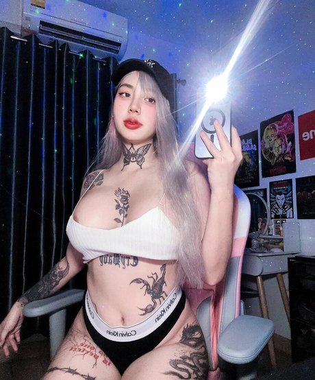 Nagie wyciekłe zdjęcie OnlyFans od Ellekampong