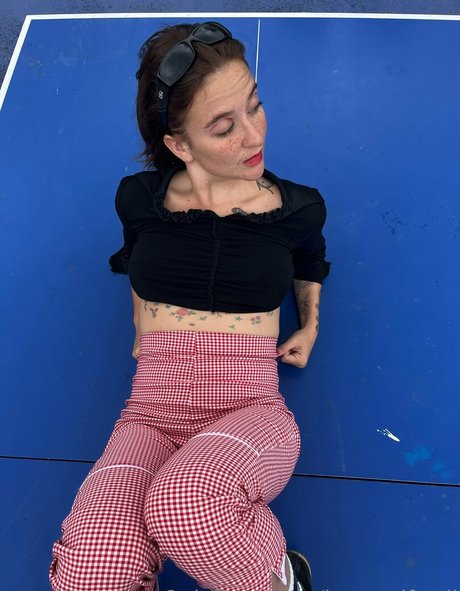 Nagie wyciekłe zdjęcie OnlyFans od Lamamifertil