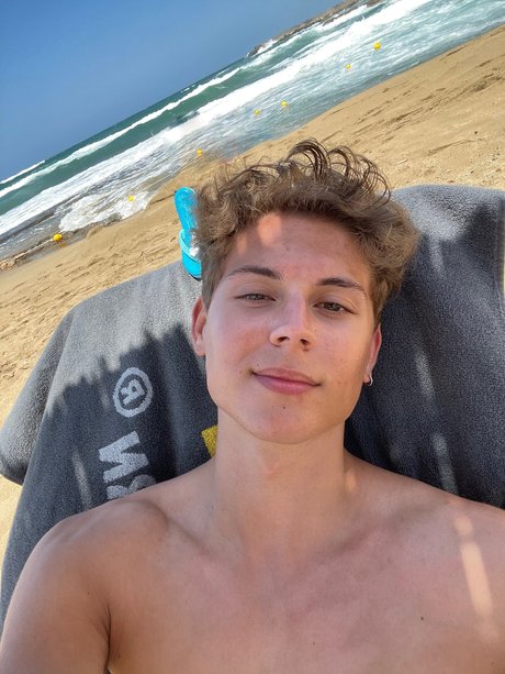 Nagie wyciekłe zdjęcie OnlyFans od Radko