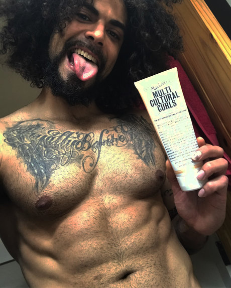 Nagie wyciekłe zdjęcie OnlyFans od Rickey Bates