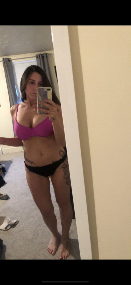 Nagie wyciekłe zdjęcie OnlyFans od April Marie