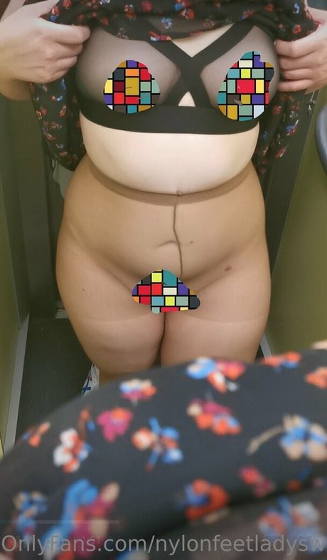 Nylonfeetladyswitzerland