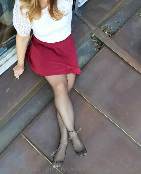 Nylonfeetladyswitzerland