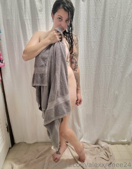 Alexxrenee24