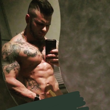 Nagie wyciekłe zdjęcie OnlyFans od Jay