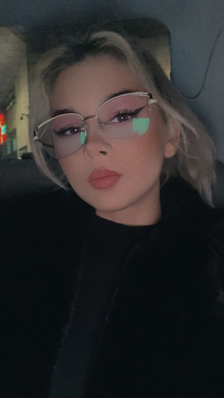 Nagie wyciekłe zdjęcie OnlyFans od Mira