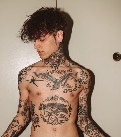 Nagie wyciekłe zdjęcie OnlyFans od Aaron 