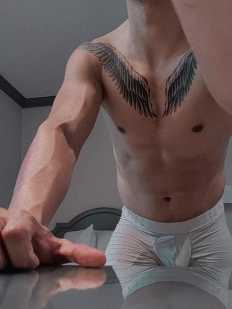 Nagie wyciekłe zdjęcie OnlyFans od Ron