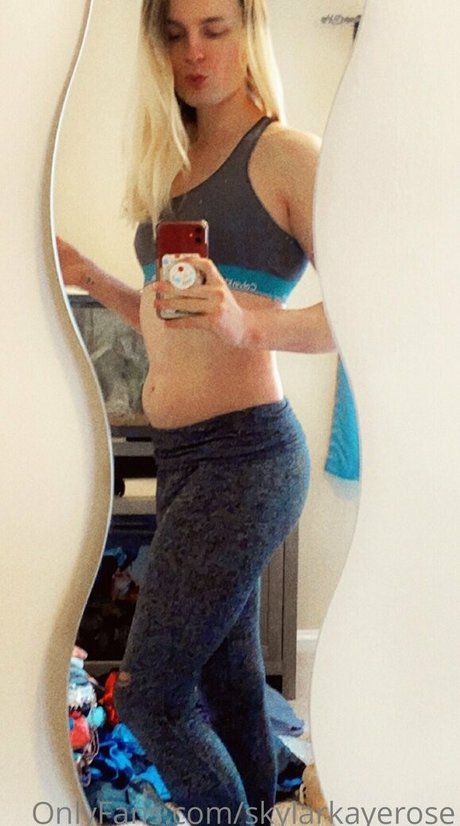 Skylarkayerose