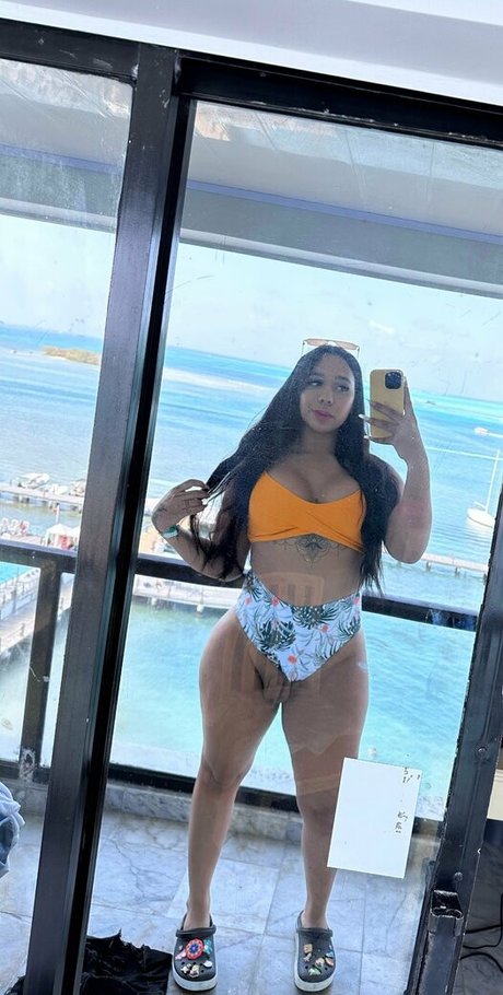 Nagie wyciekłe zdjęcie OnlyFans od Girlhotbicth