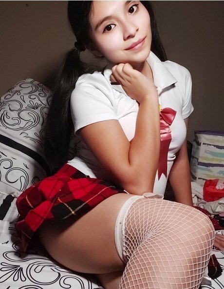 Nagie wyciekłe zdjęcie OnlyFans od Emilipetitefree