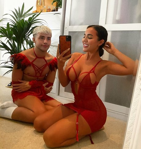 Nagie wyciekłe zdjęcie OnlyFans od Arianna Ajtar