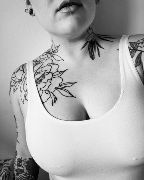 Nagie wyciekłe zdjęcie OnlyFans od Myblackdahlia