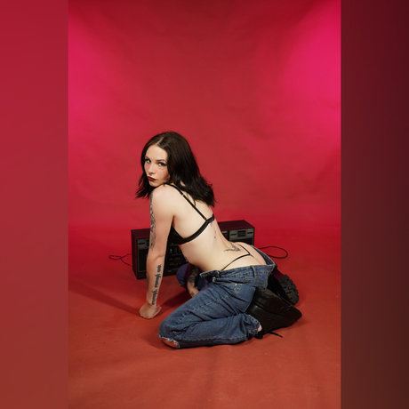 Nagie wyciekłe zdjęcie OnlyFans od Desolation  