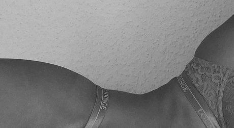 Nagie wyciekłe zdjęcie OnlyFans od  