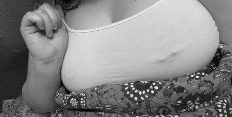 Nagie wyciekłe zdjęcie OnlyFans od Jamie