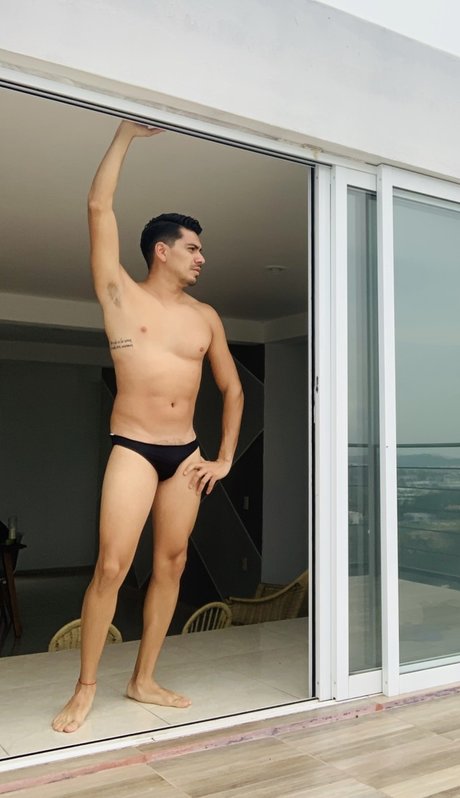 Nagie wyciekłe zdjęcie OnlyFans od Alexis Rey
