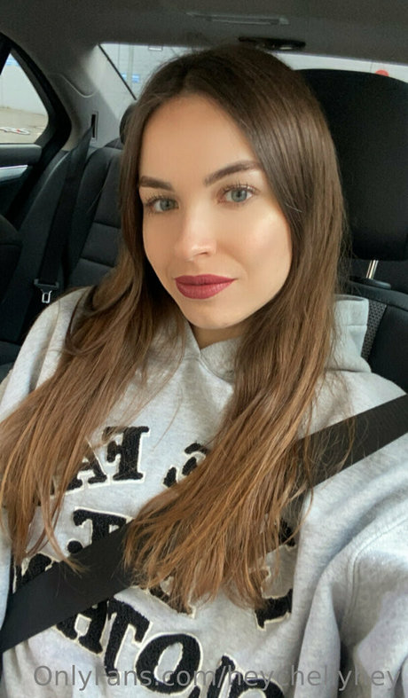 Nagie wyciekłe zdjęcie OnlyFans od Heychellyhey