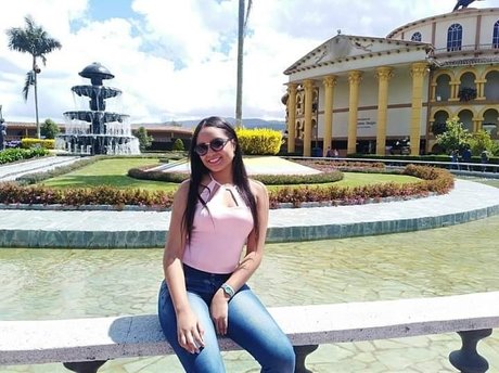 Nagie wyciekłe zdjęcie OnlyFans od Adrianna Acua