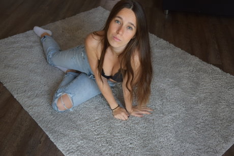 Nagie wyciekłe zdjęcie OnlyFans od Pearl