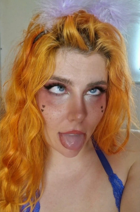 Nagie wyciekłe zdjęcie OnlyFans od Peaches  