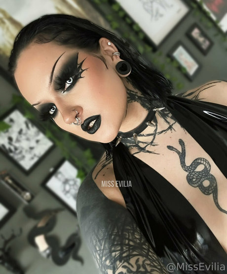 Misseviliafree