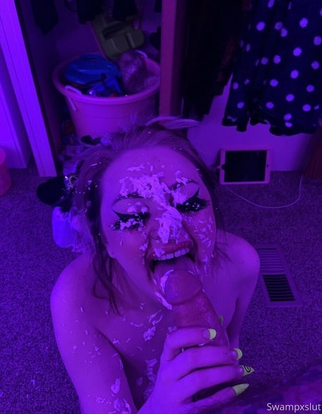 Nagie wyciekłe zdjęcie OnlyFans od Swampxslut