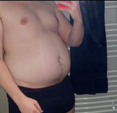 Nagie wyciekłe zdjęcie OnlyFans od Evergrowingboy