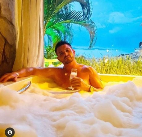 Nagie wyciekłe zdjęcie OnlyFans od Renan Gonalves Batista