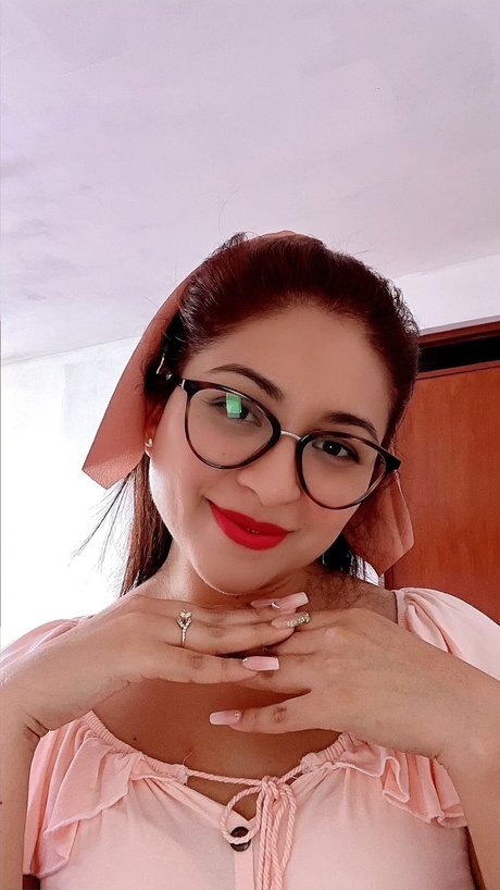 Nagie wyciekłe zdjęcie OnlyFans od Regina Visun