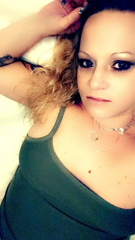 Nagie wyciekłe zdjęcie OnlyFans od Queen Bee