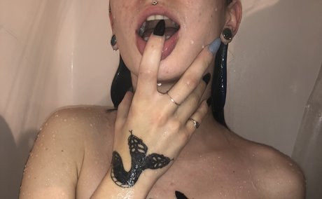 Nagie wyciekłe zdjęcie OnlyFans od Saturn