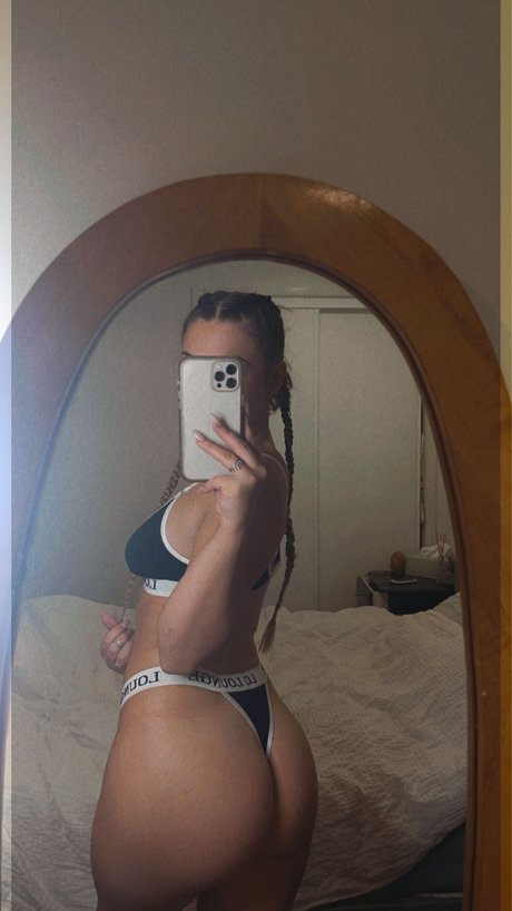 Nagie wyciekłe zdjęcie OnlyFans od Maddison