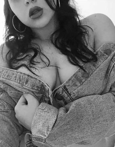 Nagie wyciekłe zdjęcie OnlyFans od Monique