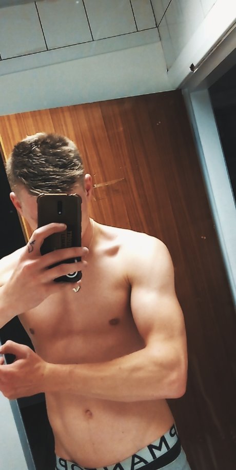 Nagie wyciekłe zdjęcie OnlyFans od Pb