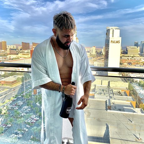 Nagie wyciekłe zdjęcie OnlyFans od Ihnternal
