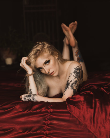 Luna Skye 