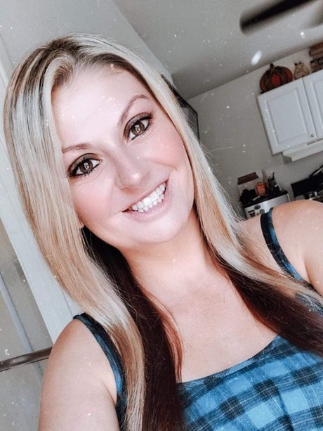 Nagie wyciekłe zdjęcie OnlyFans od Jasmine Trabue