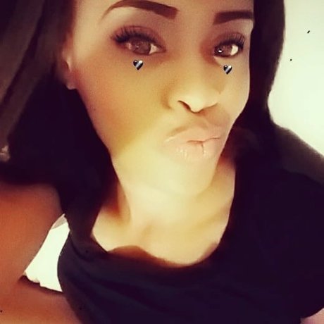 Nagie wyciekłe zdjęcie OnlyFans od Shemolitty