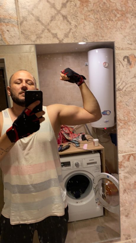 Nagie wyciekłe zdjęcie OnlyFans od Stefan