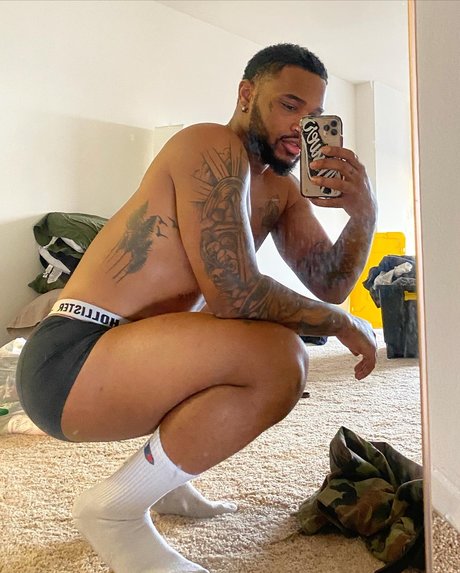 Nagie wyciekłe zdjęcie OnlyFans od Kayisiah 