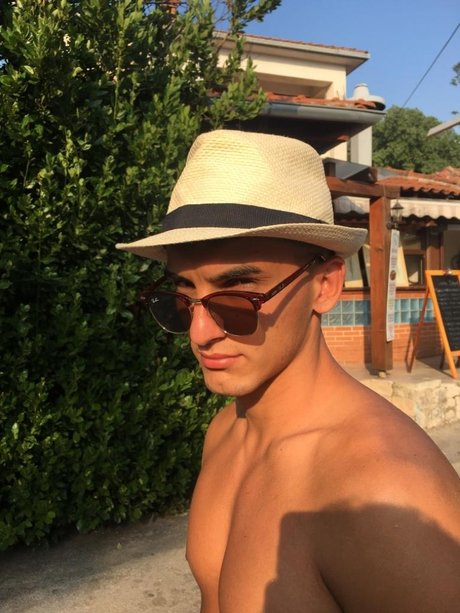 Nagie wyciekłe zdjęcie OnlyFans od Milos Glisic