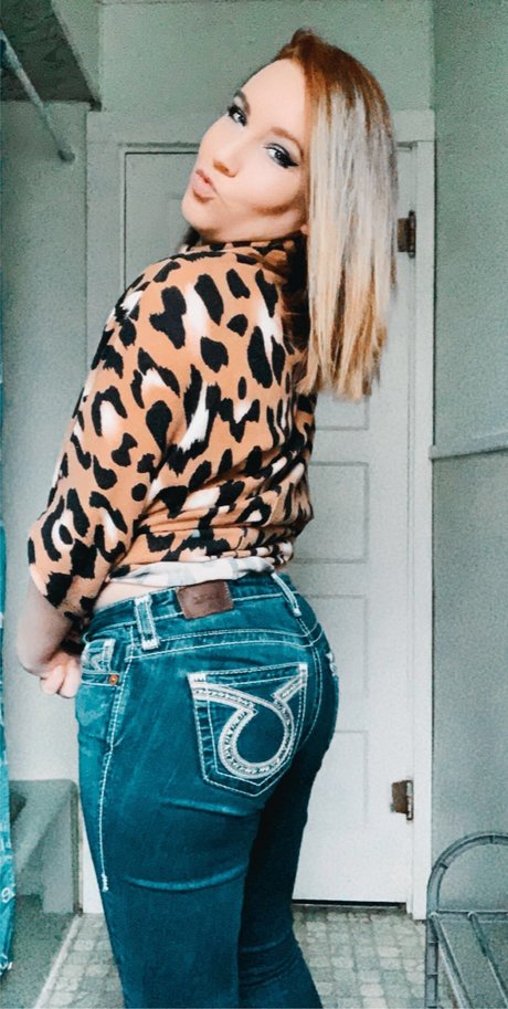 Nagie wyciekłe zdjęcie OnlyFans od Katie