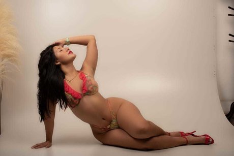 Nagie wyciekłe zdjęcie OnlyFans od Carolyne