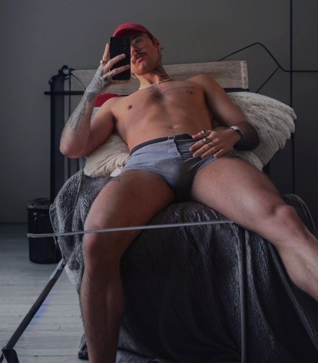 Nagie wyciekłe zdjęcie OnlyFans od N I C K  10