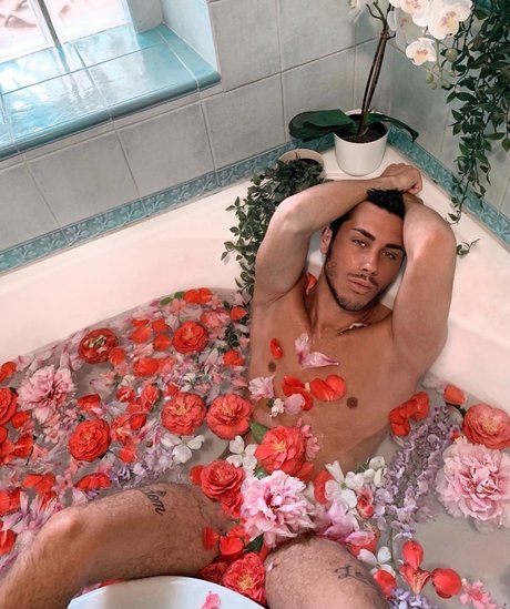 Nagie wyciekłe zdjęcie OnlyFans od Ettore