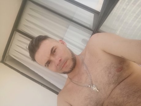 Nagie wyciekłe zdjęcie OnlyFans od Andres Montiel