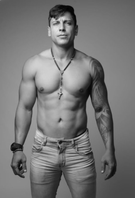 Nagie wyciekłe zdjęcie OnlyFans od Guineto