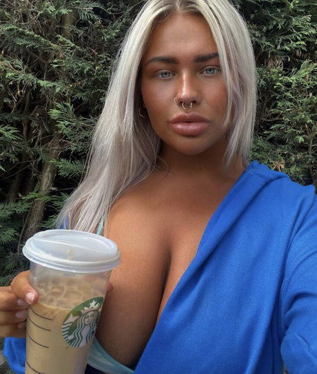 Nicole Barker