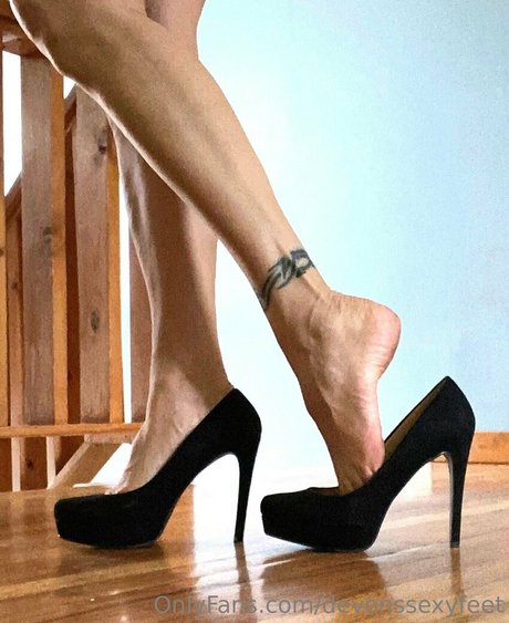Devonssexyfeet